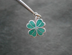 Small Lucky Four Leafed Clover Vtg Sterling Silver Enamel Bracelet Charm Pendant