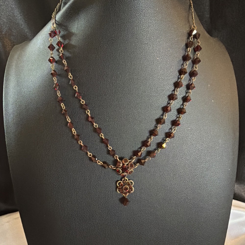 VINTAGE BOHEMIAN GARNET NECKLACE 15.5” Signed