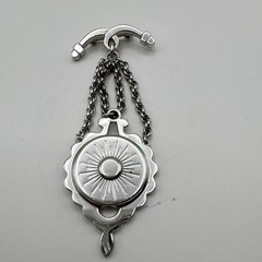 Vintage Silver Tone Sunburst Dangle Chain Brooch Pin Monet Unisex adults