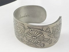 Chunky Vintage Salisbury Pewter September Birthday Daisy Flower 7″ Bracelet