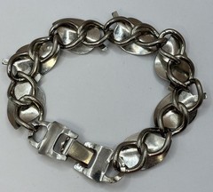 Vintage Panel Bracelet Silver Tone Textured Leaf Design Shiny Box Clasp 6.5”