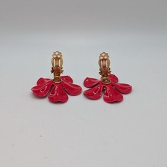 VTG Bright Red-Gold Metal Enamel Flower Power Brooch & Clip On Earring Set