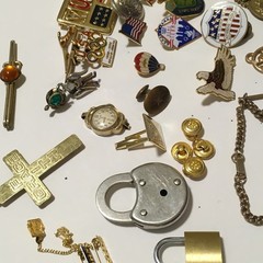 Lot of Vintages Pins Tie Lip Elgin Watch for repair locks cuff Links Flags USA
