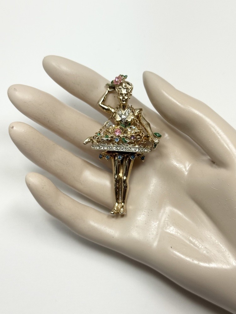 Vintage Coro Pegasus Flower Girl Seller Brooch W/ Rhinestones