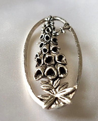 Vintage MASJ Maureen Ann Story Jones 1990 Silver Plated Pewter Foxglove Pin 9.2g