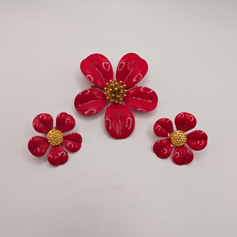 VTG Bright Red-Gold Metal Enamel Flower Power Brooch & Clip On Earring Set