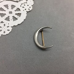 Antique Crescent Moon Pin Silver Tone “C” Closure 3/4″ Dainty Celestial