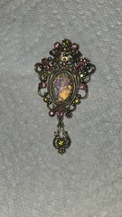 Vtg Sarah Coventry Contessa Gold Tone Rhinestone Faux Fire Opal Dangle Brooch