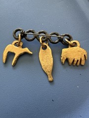 VTG 2” PEWTER AND GOLD PLATED PRIMITIVE STYLE PIN – COSTUME JEWELRY