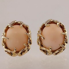 Vintage 14k Coral Stud Earrings. 1/2″x5/8″/ Weight 6.4 Grams. 10x 12 mm Coral.
