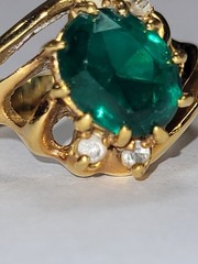 Vintage 14KGE Plate Imitation Emerald Solitaire Clear Stone Accents Fashion Ring