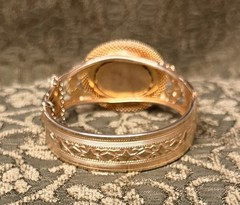 Vintage Faux Jade And Gold Tone Metal Bracelet / Costume Jewelry