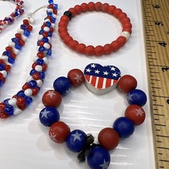 Lot Beaded Resin Acrylic Red Blue White USA American Flag Heart Retro Bracelets
