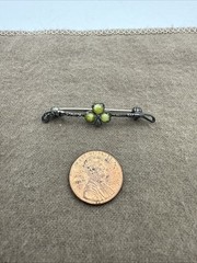 925 Sterling Silver Vintage Brooch Pin Swirl Carved Irish Peridot Clover BP10712
