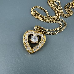 Vintage Rhinestone Heart Pendant Necklace Gold Tone Clear Crystals 16″ Chain