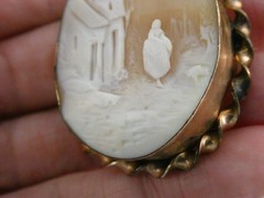 Antique Unmarked Goldtone Metal Carved Shell Cameo Landscape Scene Pin AS IS