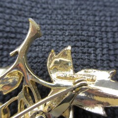 Vintage Coro Brooch Rhinestone Grape Cluster Vine Leaf Gold Tone