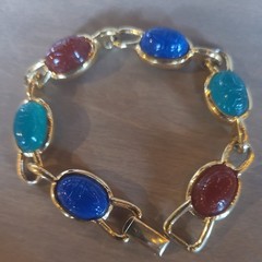 Vintage Trifari Signed Egyptian Revival Scarab Beetle 7.5″ Bracelet