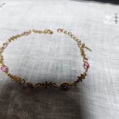 Vintage Avon Bracelet Open Bezel Pink Stone Gold Tone Chain 8″ Signed Dainty