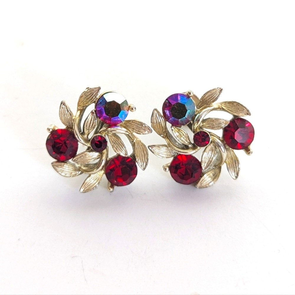Vintage Lisner Silver Tone Swirled Leaf Cluster AB Crystal Rhinestone Earrings