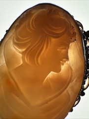 Vintage Carved Shell Cameo Brooch Pendant Beautiful #27￼