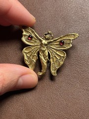Newark Museum Reproduction Woman Butterfly Brooch Pin Gold Tone Garnet Whiteside