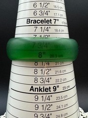 Vtg 1950s Translucent Spinach Green Lucite Dome Bangle Bracelet Seamless MCM