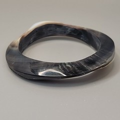 Vintage Mother of Pearl Bangle Bracelet Brown White Variation Asymmetrical 8.25″