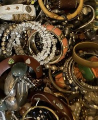 Estate 1 Lb+ Mixed Jewelry Lot Vintage-Modern DIY JUNK CRAFT REPAIR Unsorted