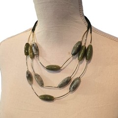 Necklace Vintage Three Strand Green Beads Gold Tone Chain 22-24″ SKU2146