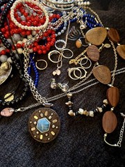 Rings & 52 Things Vintage New Jewelry Collection 22 Rings & More All Wearable