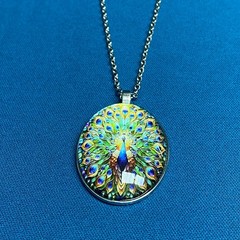 Vintage Art Glass Peacock Motif Pendant Necklace