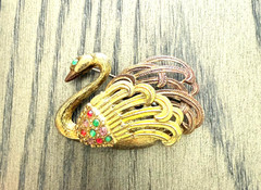 Rare Vintage Gold Tone Swan Bird Brooch Pin Stones Deco Jewelry
