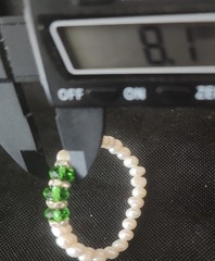 CULTURED WHITE PEARL BRACELET WITH 3 FACETED GREEN CRYSTALS (One Size Fits Most)