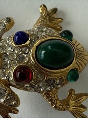 Vintage Gripoix Glass & Crystal Pavé FROG Figural Brooch By Sphinx PLEASE READ