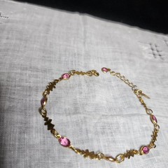 Vintage Avon Bracelet Open Bezel Pink Stone Gold Tone Chain 8″ Signed Dainty