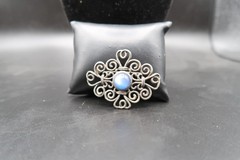 Vtg Silver Tone Scroll Work W/ Blue Irredescent Center Cabochon Bead Brooch 2.5″