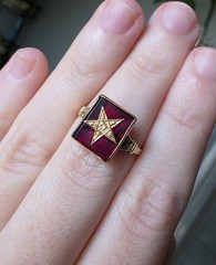 Antique 10k Yellow Gold Eastern Star Ring Size 7 With Red Stone Garnet Art Deco