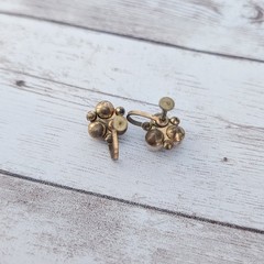 Vintage Screw Back Earrings Dainty Faux Pearl & Clear Gem Trio 0.5″