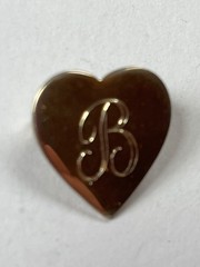 Vintage Small Very Light Goldtone Heart w Initial Letter B Lapel Hat Pin or Tie
