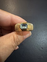 Vintage Christian Dior Gold Tone with Blue Rhinestone Ring Size: 5.5