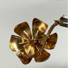Vintage Gold Tone Flower Brooch with Faux Pearl Accent Women’s Pin