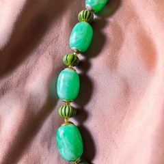 Vintage Green Swirled Lucite Bead Necklace Melon Spacer Beads 20″