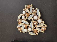 Lot Of Assorted Women’s Pins