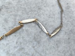 Lovely vintage metal necklace with glass pearls