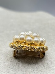 Estate Vintage Brooch Gold-Tone Faux Pearls & Textured Twist Button Trendy Style
