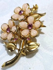 Vintage Floral Pink Thermoset Rhinestones Celluloid Romantic Spring