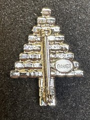 BAUER Signed Green & Black Swarovski Crystals Christmas Tree Brooch Pin