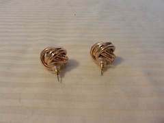 Women’s Gold Tone Metal Large Knot Style Pierced Earrings
