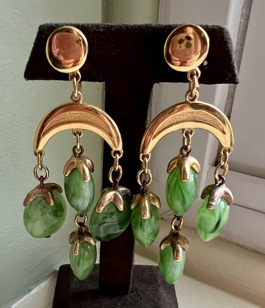 Vintage Crown Trifari Waterfall Faux Jade Lucite Gold Tone Dangle Clip Earrings